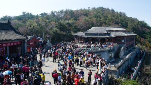 天眼安檢機(jī)廠家爭對國家旅游業(yè)打造出一套完美的安檢系統(tǒng)